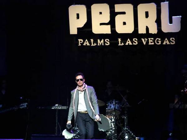 Scott Weiland  June 1, 2013  The Pearl, Palms Concert Theater, Las Vegas, NV